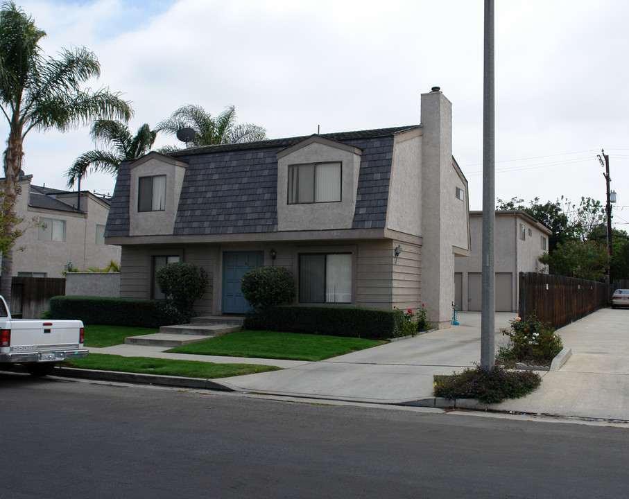 7862 Speer Ave in Huntington Beach, CA - Building Photo