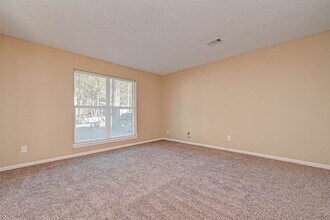 4815 Wind Chimes Dr in Houston, TX - Building Photo - Building Photo