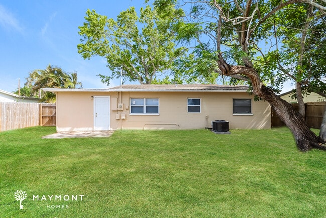 5358 97th Terrace in Pinellas Park, FL - Building Photo - Building Photo