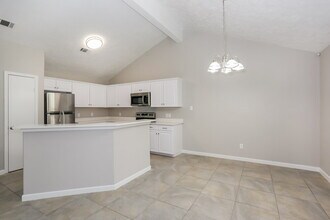 16096 Sun View Ln in Conroe, TX - Building Photo - Building Photo