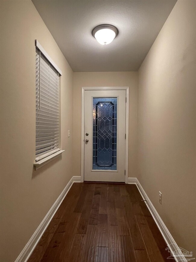 670 Edith Ln in Pensacola, FL - Building Photo - Building Photo