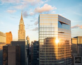 East 44th Street, Unit 16L in New York, NY - Foto de edificio - Building Photo