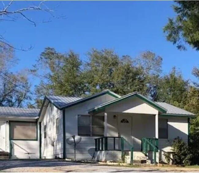 property at 505 Dorsey Ave