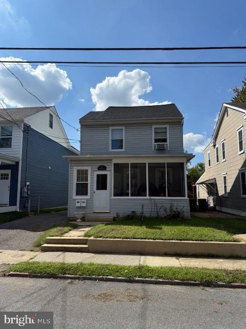 15 Brewer Ave in Annapolis, MD - Building Photo