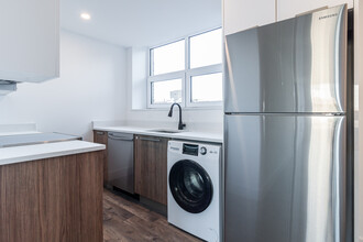 934 W Carmen Ave, Unit A in Chicago, IL - Foto de edificio - Building Photo
