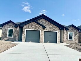 1006 Escondido Ln E, Unit A in Harlingen, TX - Building Photo