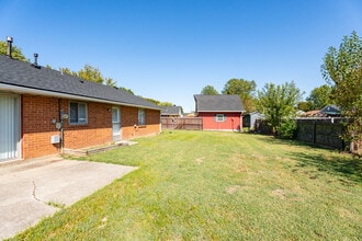 2248 Boarman Dr in Owensboro, KY - Foto de edificio - Building Photo
