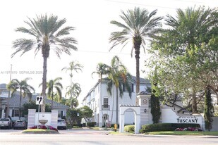 721 SW 148th Ave in Davie, FL - Building Photo