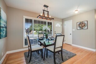2461 Plummer Ave in San Jose, CA - Building Photo