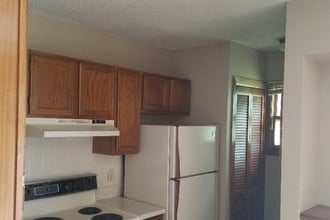 4800 W 13th St N, Unit 305 in Wichita, KS - Building Photo - Building Photo