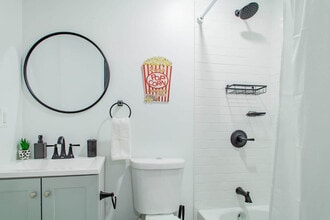 1020 16th St NW in Washington, DC - Building Photo - Building Photo