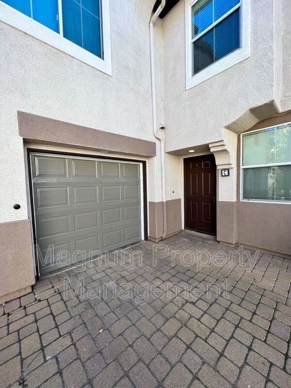 property at 39255 Turtle Bay