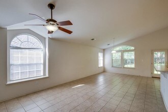 9325 Billingham Trail in Austin, TX - Building Photo - Building Photo