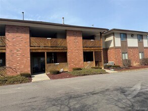 16525 Woodlane in Fraser, MI - Building Photo - Building Photo