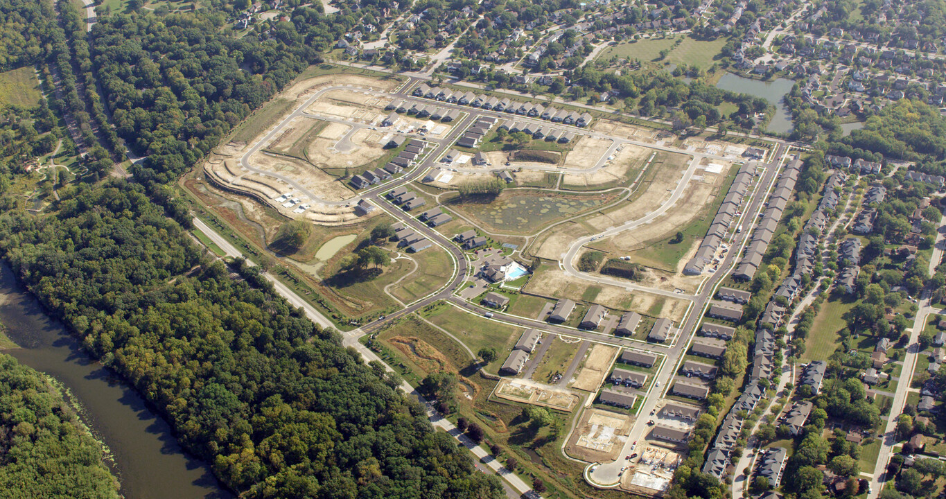 Lincoln Valley Ranch Townhomes and Duplexes in North Aurora, IL - Building Photo