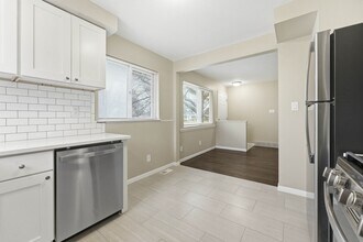 19411 Rensellor St in Livonia, MI - Building Photo - Building Photo