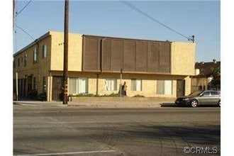 6476 Paramount Blvd in Long Beach, CA - Building Photo - Building Photo