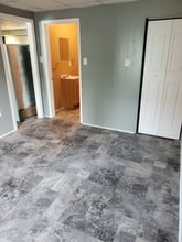 30 W Commerce St, Unit 30A in Smyrna, DE - Foto de edificio - Building Photo