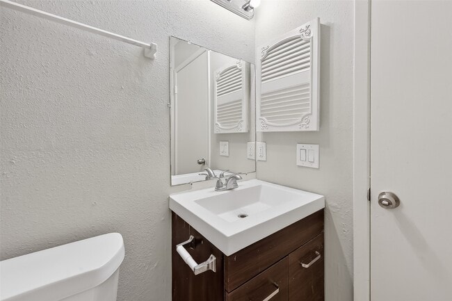 property at 8646 Maplecrest Dr