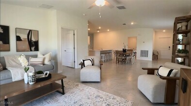 17712 Paradiso Wy in North Fort Myers, FL - Building Photo - Building Photo