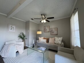 8630 Elk Runner St in San Antonio, TX - Building Photo - Building Photo