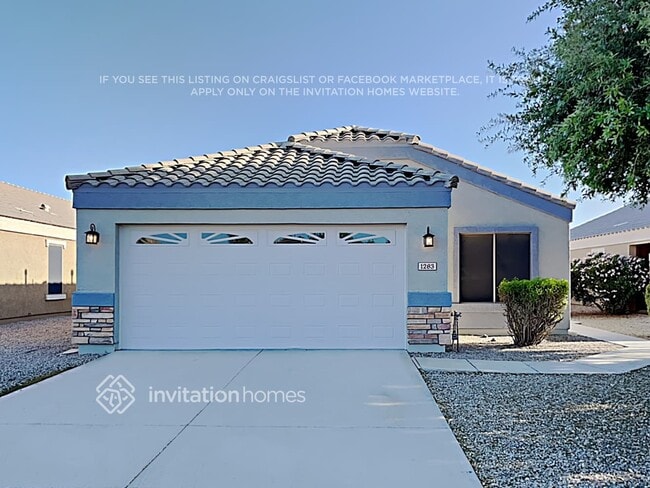 property at 1283 E Christopher St