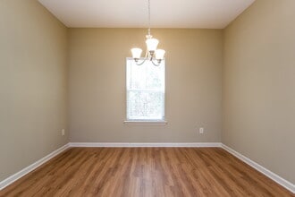 8 Misty Lea Dr in Dallas, GA - Building Photo - Building Photo