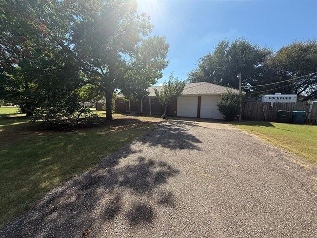 4301 Jordan Ave in Edmond, OK - Building Photo - Building Photo
