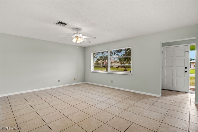 703 SE 33rd St in Cape Coral, FL - Building Photo - Building Photo