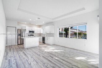 16350 SW 50th Terrace in Miami, FL - Building Photo - Building Photo