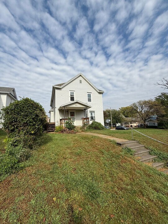 3823 Ridge Ave in Sioux City, IA - Building Photo