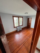 184 William St, Unit 2nd Floor in Perth Amboy, NJ - Building Photo - Building Photo