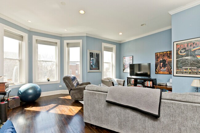 1037 S Racine Ave, Unit 3F in Chicago, IL - Building Photo - Building Photo