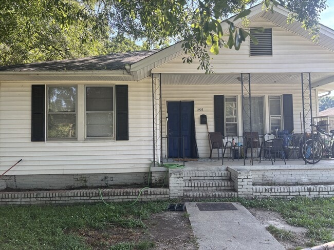 property at 1008 W 6th Av B