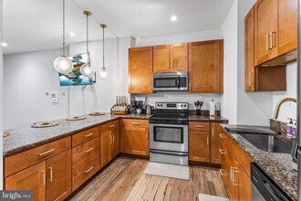 569 N 20th St in Philadelphia, PA - Foto de edificio - Building Photo