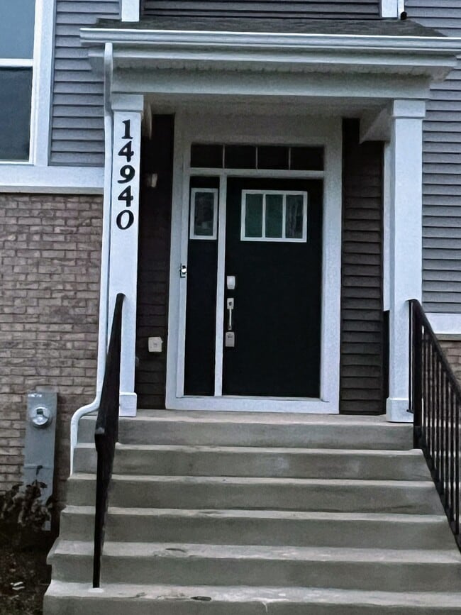 14940 Dyer Ln in Plainfield, IL - Building Photo - Building Photo