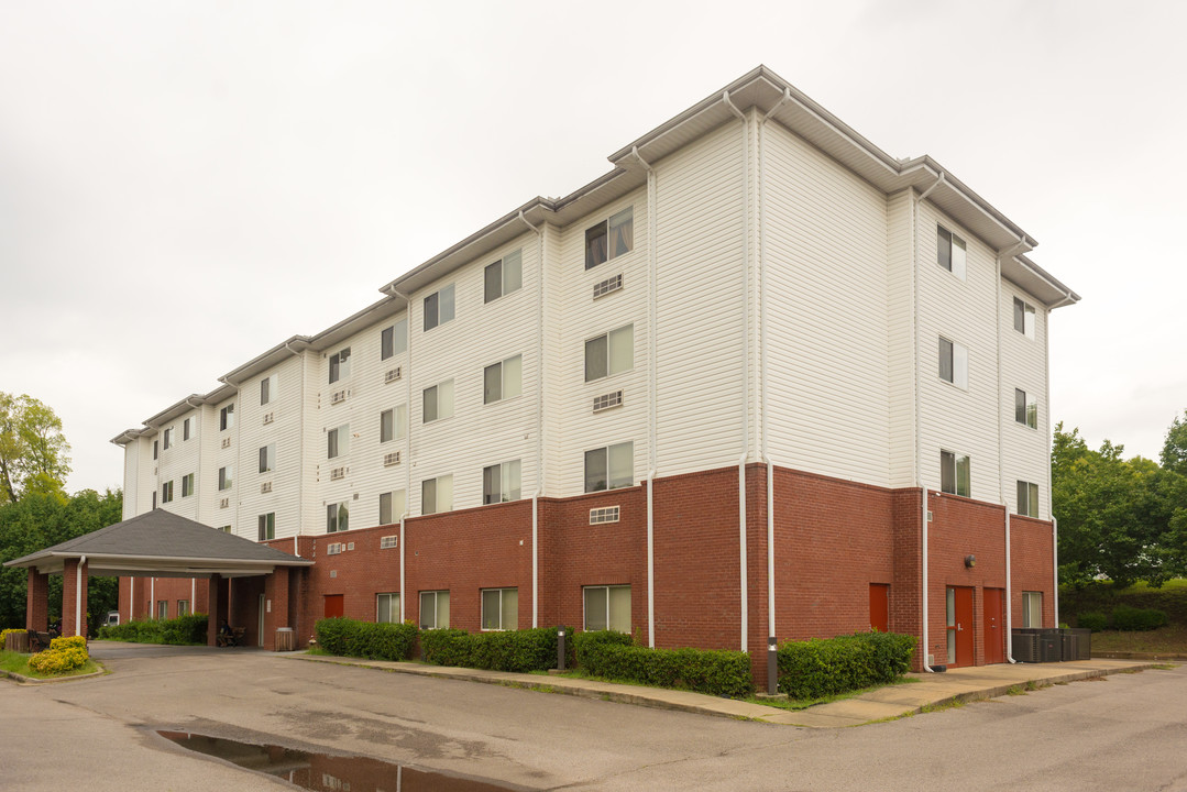 Magnolia Terrace Apartments in Birmingham, AL - Building Photo