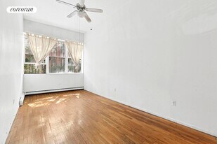 373 Pacific St in Brooklyn, NY - Building Photo