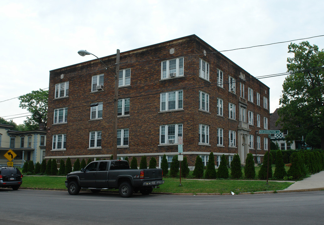 1706 Park St in Syracuse, NY - Foto de edificio