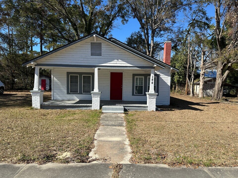 144 Tattnall St in Reidsville, GA - Building Photo