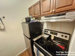 23 Cortes St, Unit 6 in Boston, MA - Building Photo - Building Photo