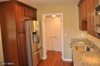 3378 Whipple Ct in Annandale, VA - Foto de edificio - Building Photo