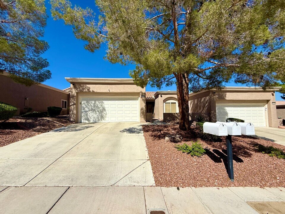 2629 Breakers Creek Dr in Las Vegas, NV - Building Photo