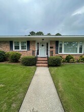 200 Deborah Pl in Jacksonville, NC - Building Photo - Building Photo