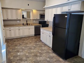 806 Ash St in Watsontown, PA - Building Photo