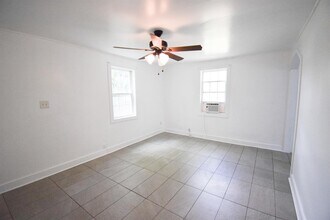 2716 Sunrise St in North Charleston, SC - Building Photo - Building Photo