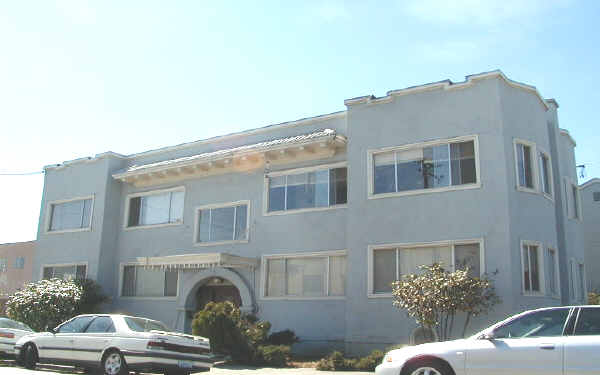 4045 Manila Ave in Oakland, CA - Building Photo - Building Photo