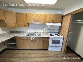 2119 4th Ave SE in Aberdeen, SD - Building Photo - Building Photo