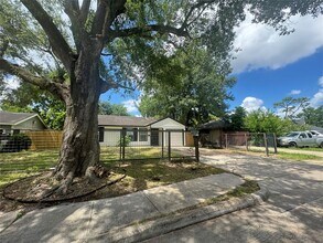 4914 Enyart St in Houston, TX - Building Photo - Building Photo