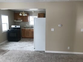 317 E 13th St in Grand Island, NE - Building Photo